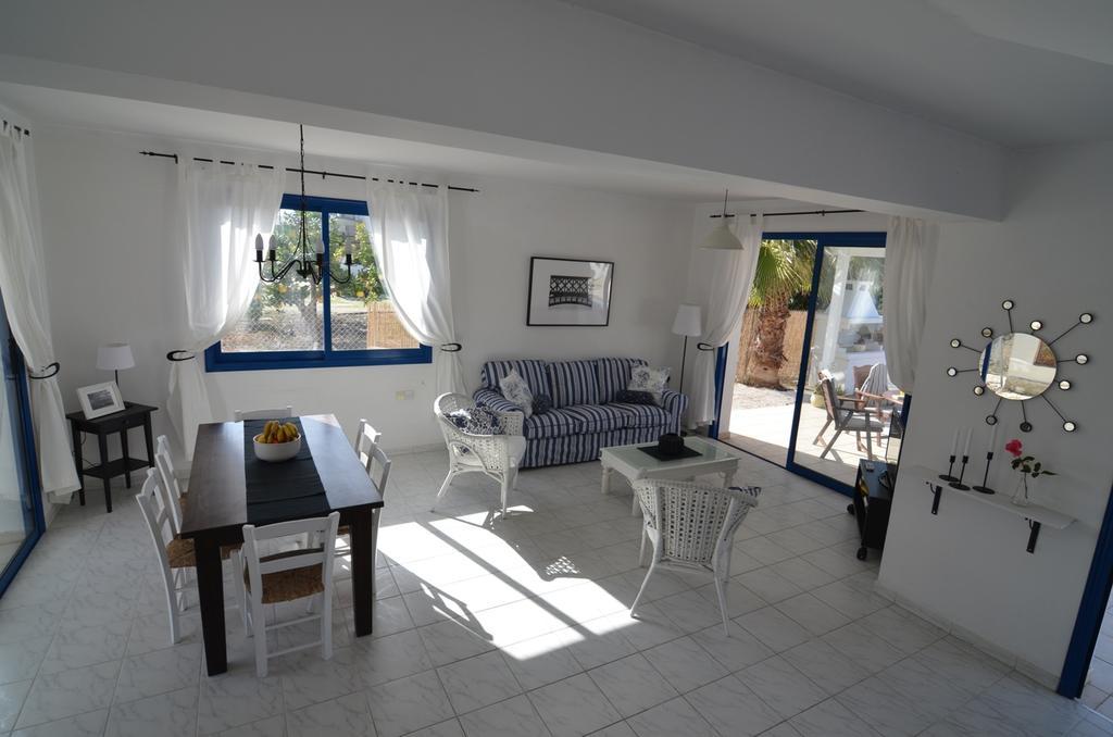 Sea Breeze Villas อาร์กากา ห้อง รูปภาพ